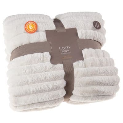 Lakely Faux Fur Throw - Cream  🤍✨