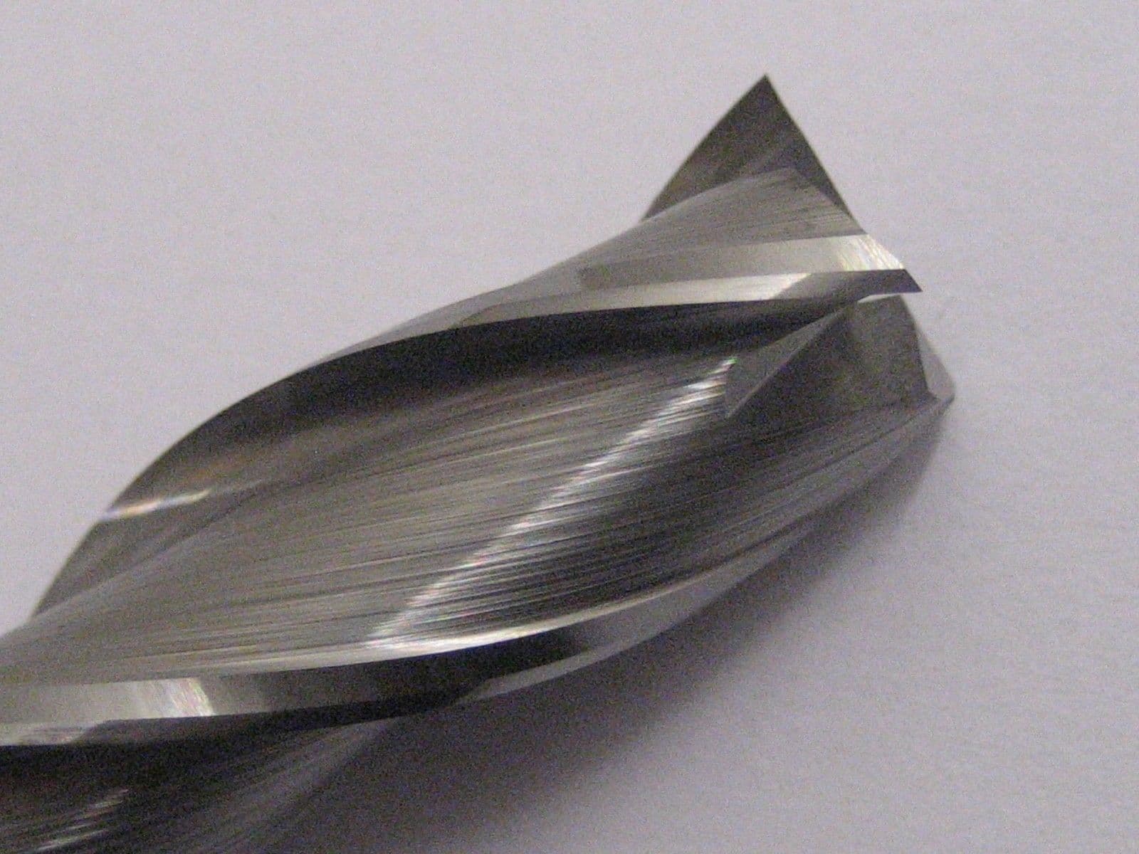 6mm CARBIDE LONG SERIES END MILL SLOT DRILL 3 FLUTED EUROPA TOOL 3053030600