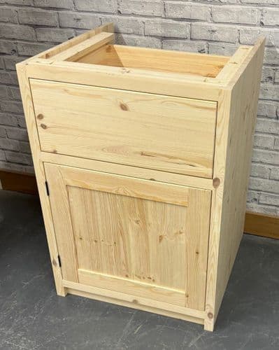 Traditional Style Pine 600mm Wide 1 Door & 1 Drawer Kitchen Base Unit