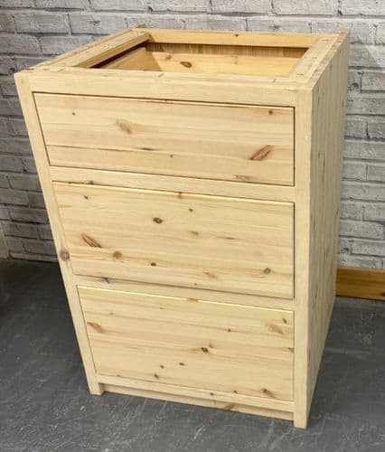 Traditional Style Pine 600mm Wide 3 Drawer Ascending Kitchen Base Unit