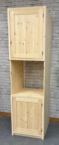 Traditional Style Pine 600mm Wide Single Oven Housing Kitchen Larder Unit