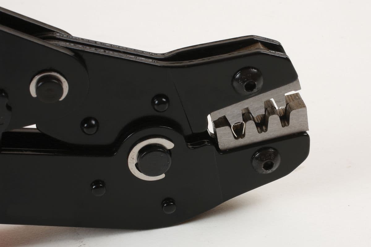 Connect Non-Insulated Female Terminals - for Supaseal Kits 100pc 37233 | UK Connect Non-Insulated Female Terminals - for Supaseal Kits 100pc 37233 | UK