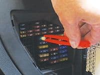 Gunson 77010 Blade Fuse Kit - Automotive