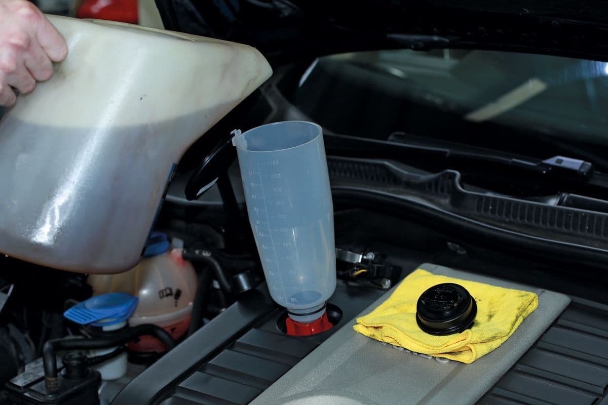 Laser 7980 Oil Funnel Kit With 9 Caps & Angle Adaptor