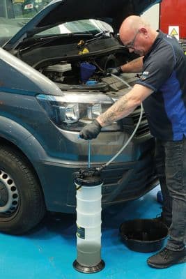 Laser Tools 9021 Manual Fluid Extractor 10L & Additional Tubes For Oil, ATF, Coolant, Brake Fluid