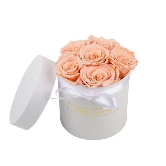 One Year Roses XL 6-7 Roses All Colours White Logo Box