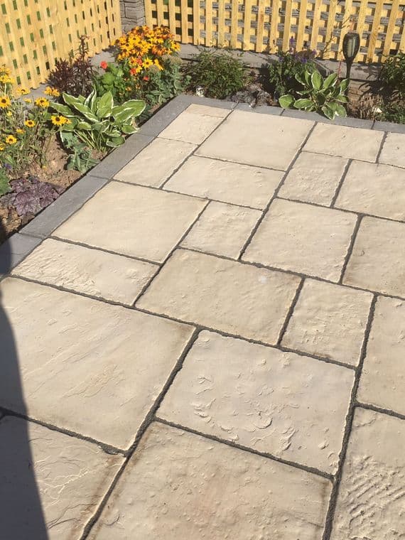 3.0m x 3.0m Olde Yorke Paving Natural Buff.
