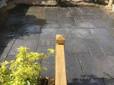 3.0m x 3.0m Olde Yorke paving Slate Grey.