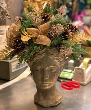 Head Christmas Arrangement
