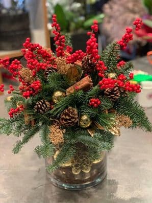Traditional Christmas Arrangement