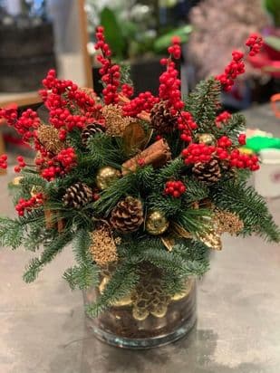 Traditional Christmas Arrangement