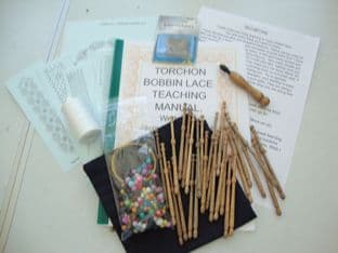 Lace Making Starter Kit without Pillow . We can send abroad.