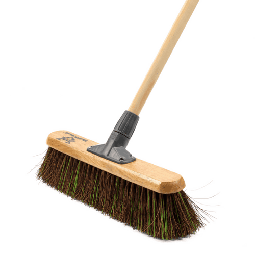 Buffalo 18'' Stiff Bassine Mix Platform Broom