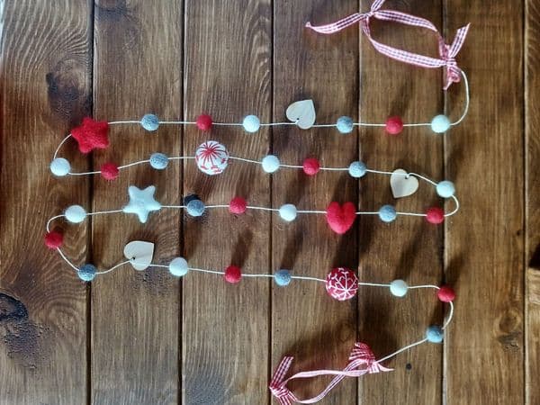 100% Wool felt Christmas garland kit