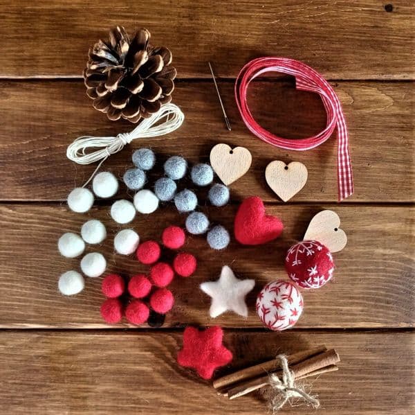 100% Wool felt Christmas garland kit