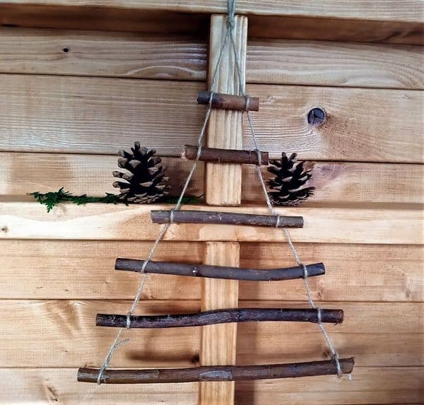 35cm Hanging wooden ladder Christmas tree kit