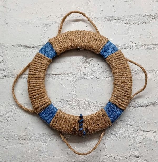 Nautical bathroom decoration