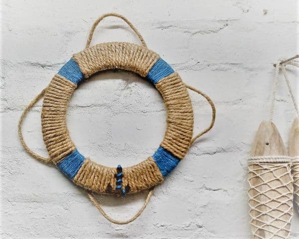 Nautical bathroom decoration