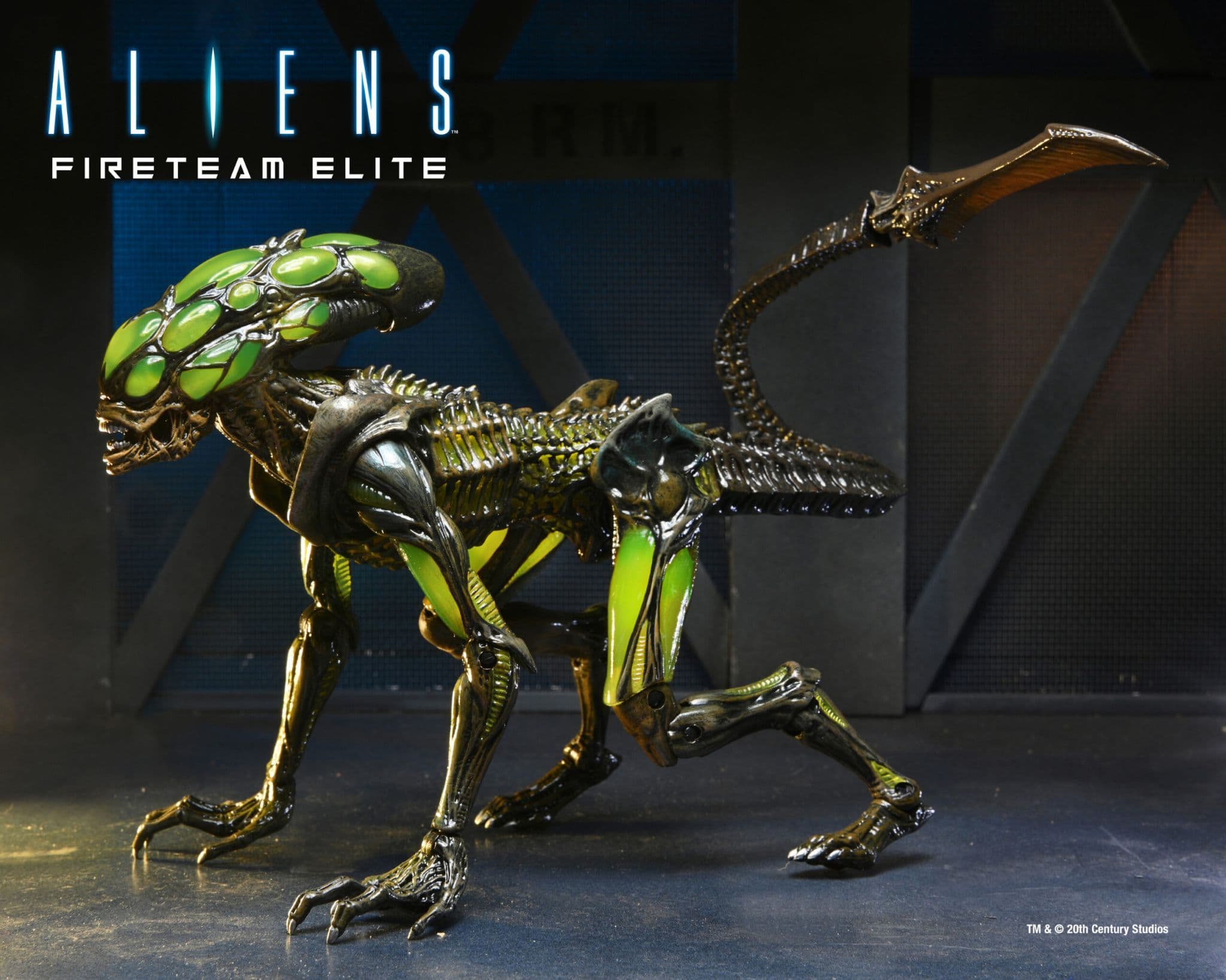 Figure d'action Alien Burster 18Cm