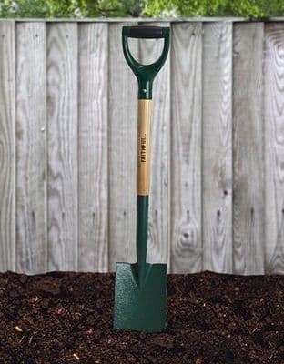 Faithfull Countryman Digging Spade