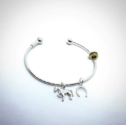 Hunter Charm Bangle