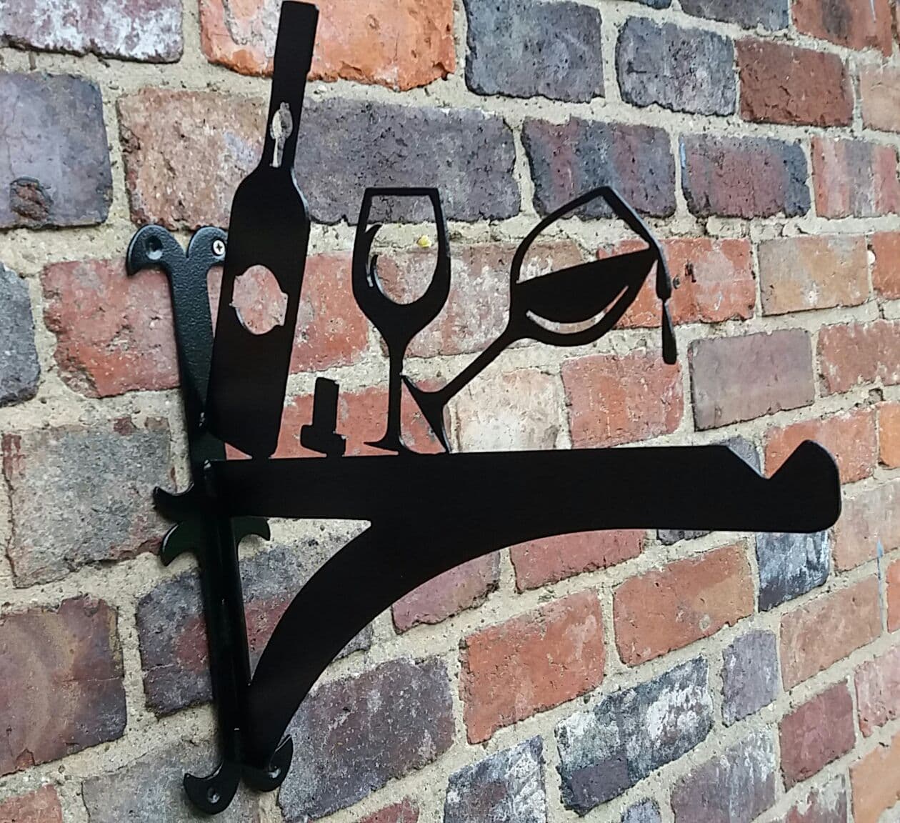 Wine Bottle Hanging Basket Bracket