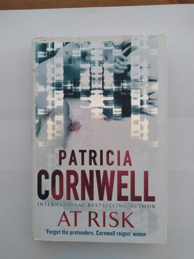 AT RISK by Patricia Cornwell (Hardcover)