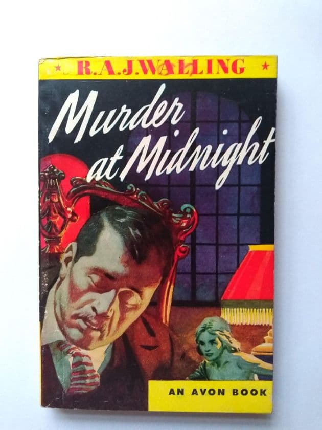 AVON MURDER AT MIDNIGHT by R.A.J. Walling (No.16) (Paperback)