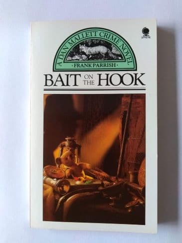 BAIT ON THE HOOK BY FRANK PARRISH (PAPERBACK)