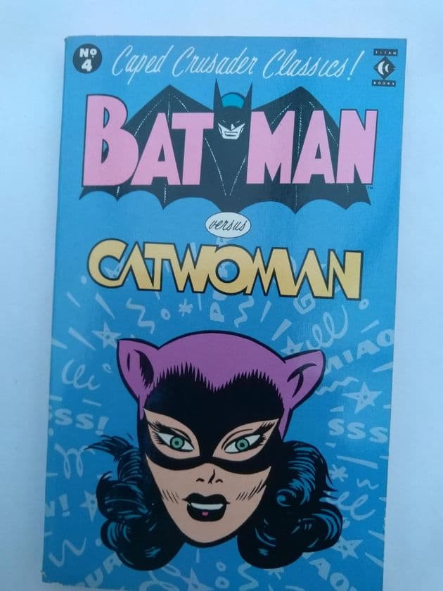 BATMAN VERSUS CATWOMAN CREATED by Bob Kane (No.4)  (Paperback)