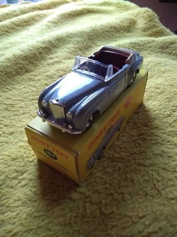 DINKY TOYS. BENTLEY COUPE. NO 194