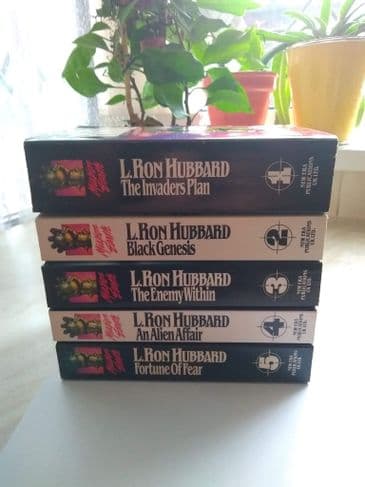 L. RON HUBBARD 5 VOLUME BUNDLE  (PAPERBACK)