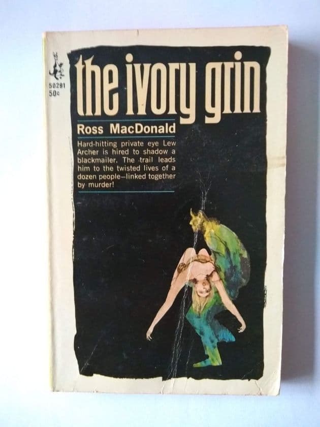 POCKET BOOK  : THE IVORY GRIN BY ROSS MACDONALD   (PAPERBACK)