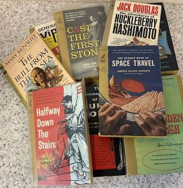 Pocket Books BUNDLE (10 Paperbacks)