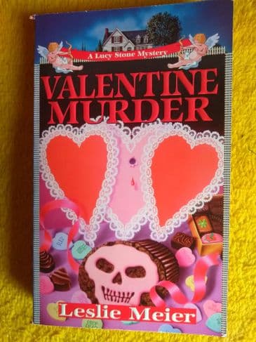 VALENTINE MURDER BY LESLIE MEIER. (PAPERBACK)