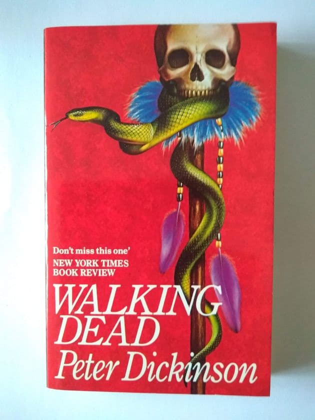 WALKING DEAD BY PETER DICKINSON .  (PAPERBACK)
