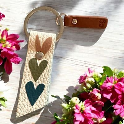Caroline Gardner - Multi-Hearts Long Tab Key Ring - Just Fab!