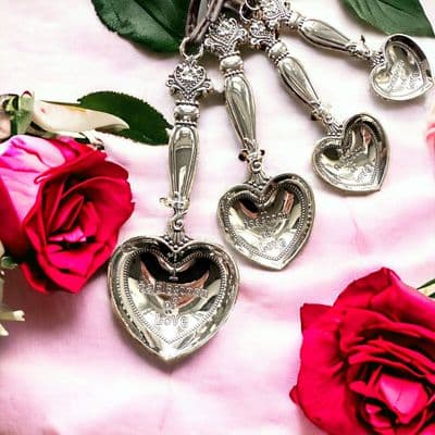 Cute Heart Shaped Measuring Spoons - Kitchen Utensils - Just Lovely!