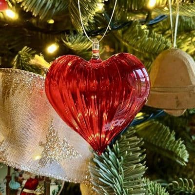 Exquisite Red Glass Valentines Heart/ 'Special Memory' Ornament