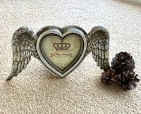 Great Gift Idea  Gorgeous Silver Gilt 'Angel Wings' Heart Frame