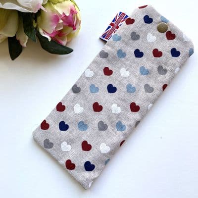 Great Gift Idea - Soft Glasses Case with Pretty Multi Coloured Heart Design