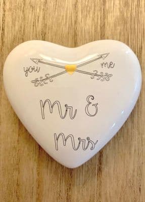 Lovely Ceramic Wedding Heart Keepsake with 'MR & MRS' text