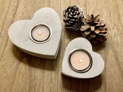 Set of 2 White Wooden Heart Tea Light Holders/Candlesticks