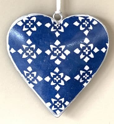 Super Stylish 'Sophia' Blue & White Metal Hanging Heart Style A