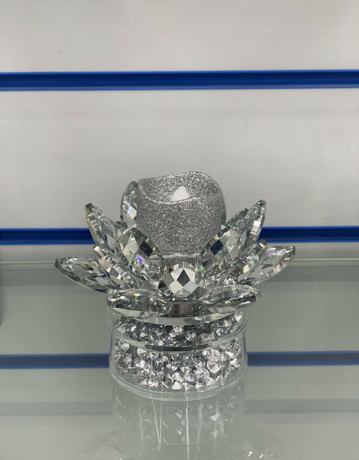 Sparkly Crushed Diamond Candle Holder Faceted Lotus Decorative Silver