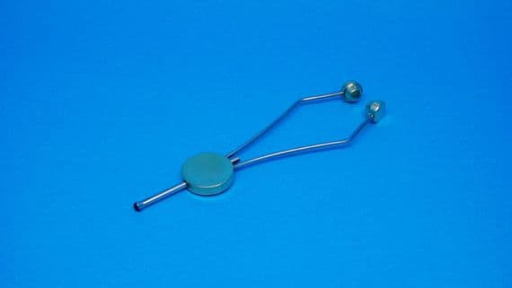 Ceramic Thumb Bobbin Holder ( FT 10 )