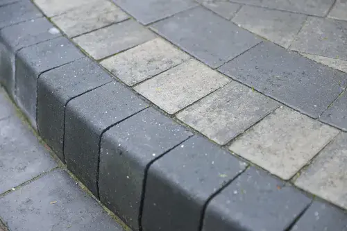 BRETT High Kerb 150mmx100mmx200mm Charcoal HK99CL