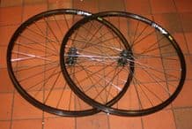 SHIMANO CUES - MAVIC XM119 GRAVEL BIKE DISC WHEELS - SAPIM RACE DB SPOKES