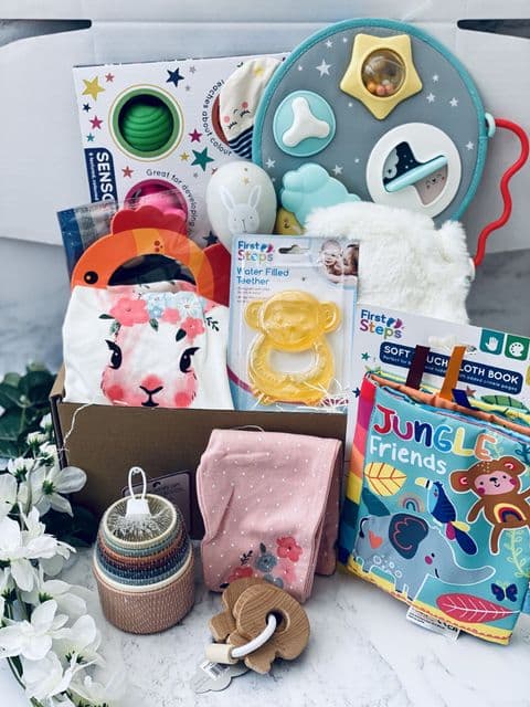 Baby First Christmas Gift Box - Girls 3-6 Month Ultimate