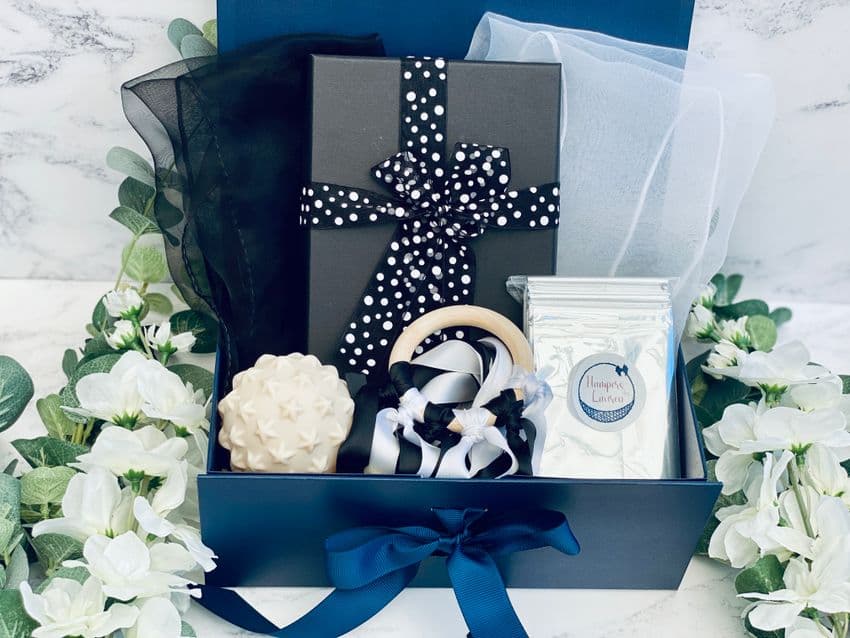 Newborn Baby Sensory High Contrast Box | Hampers by Lauren